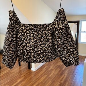 Levi's Black and Cream Floral Blouse